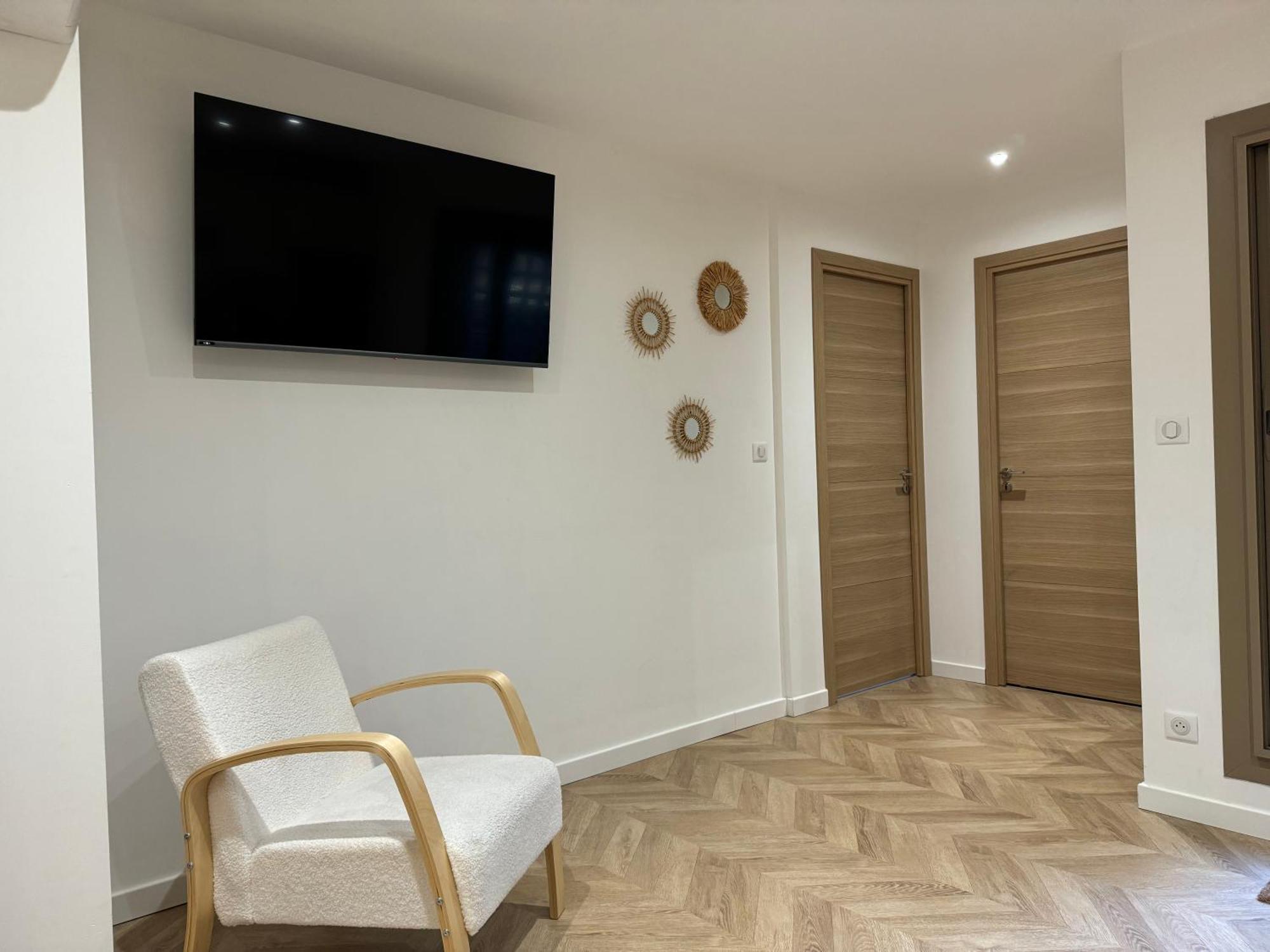 Апартаменти Le Rive Droite - Gare Centre - Wifi - Terrasse - Face Remparts Авіньйон Екстер'єр фото