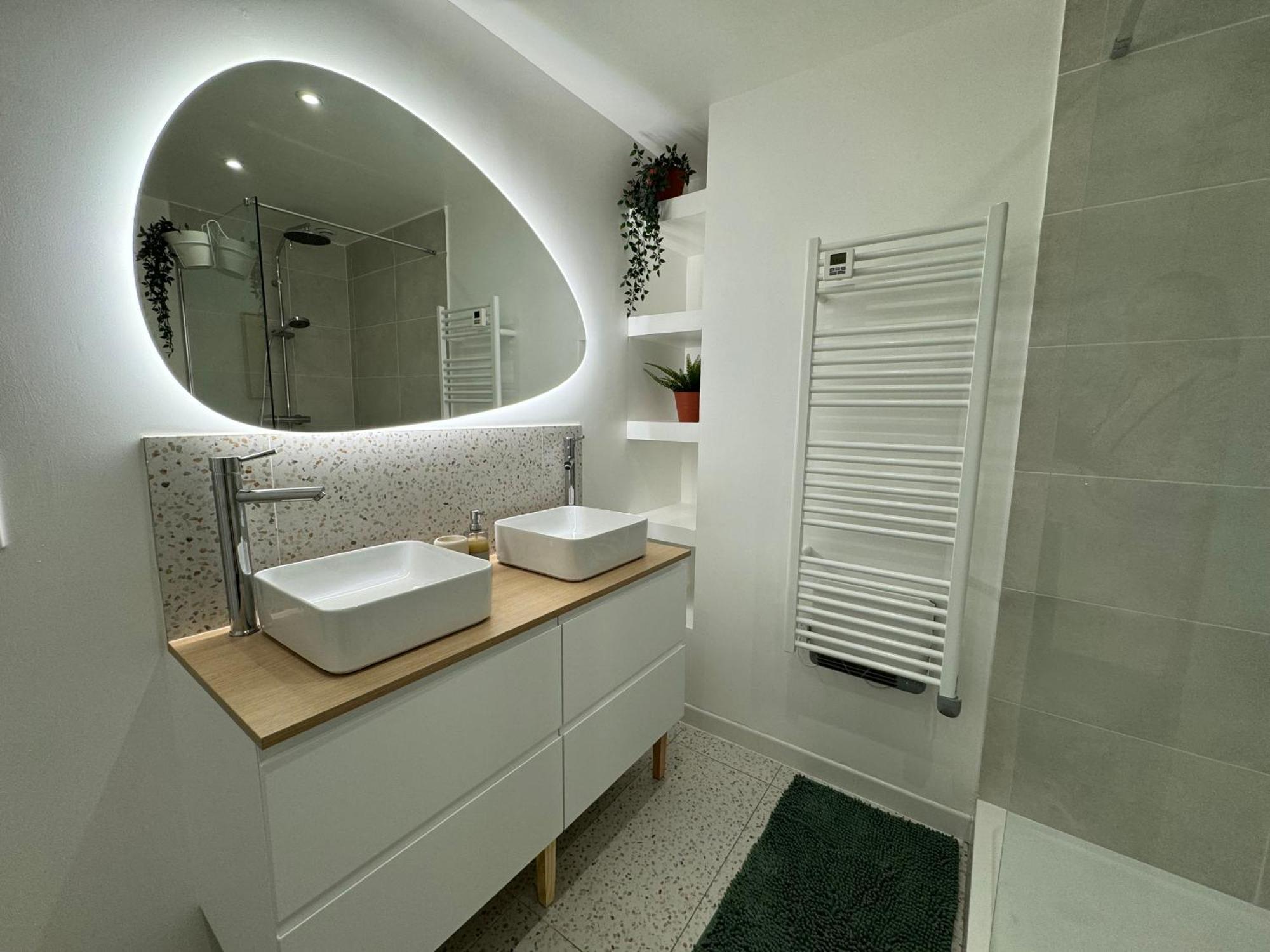 Апартаменти Le Rive Droite - Gare Centre - Wifi - Terrasse - Face Remparts Авіньйон Екстер'єр фото